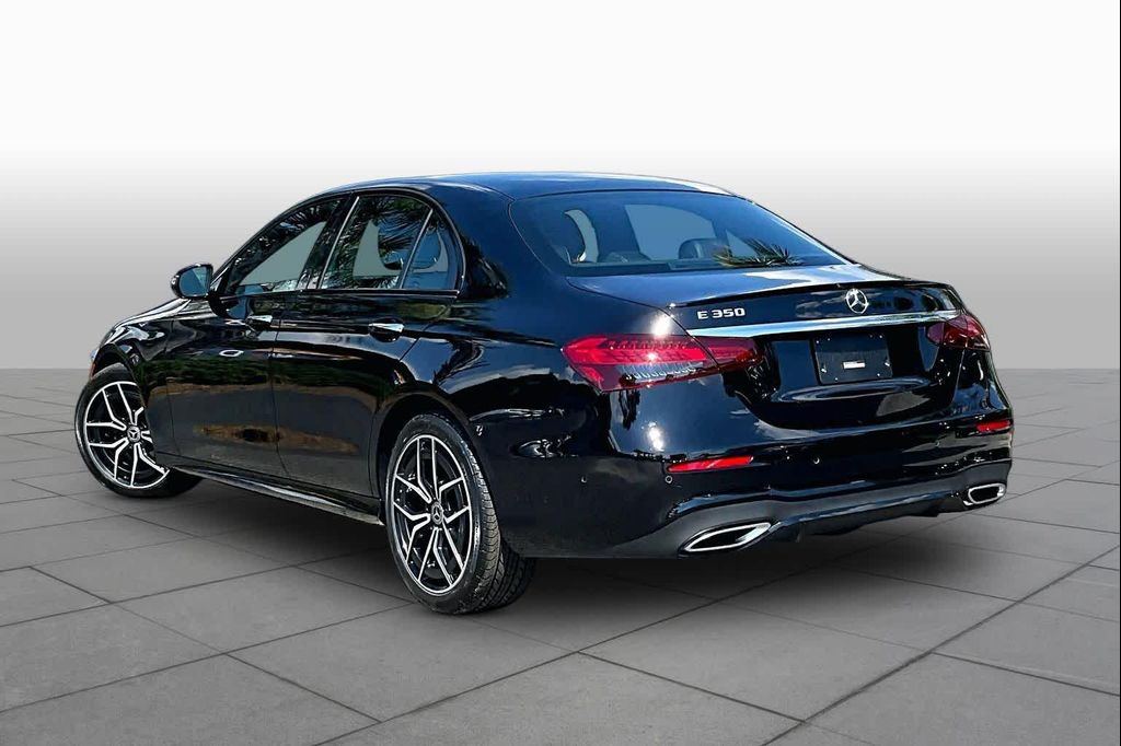 2022 Mercedes-BENZ E-CLASS — миниатюра 12
