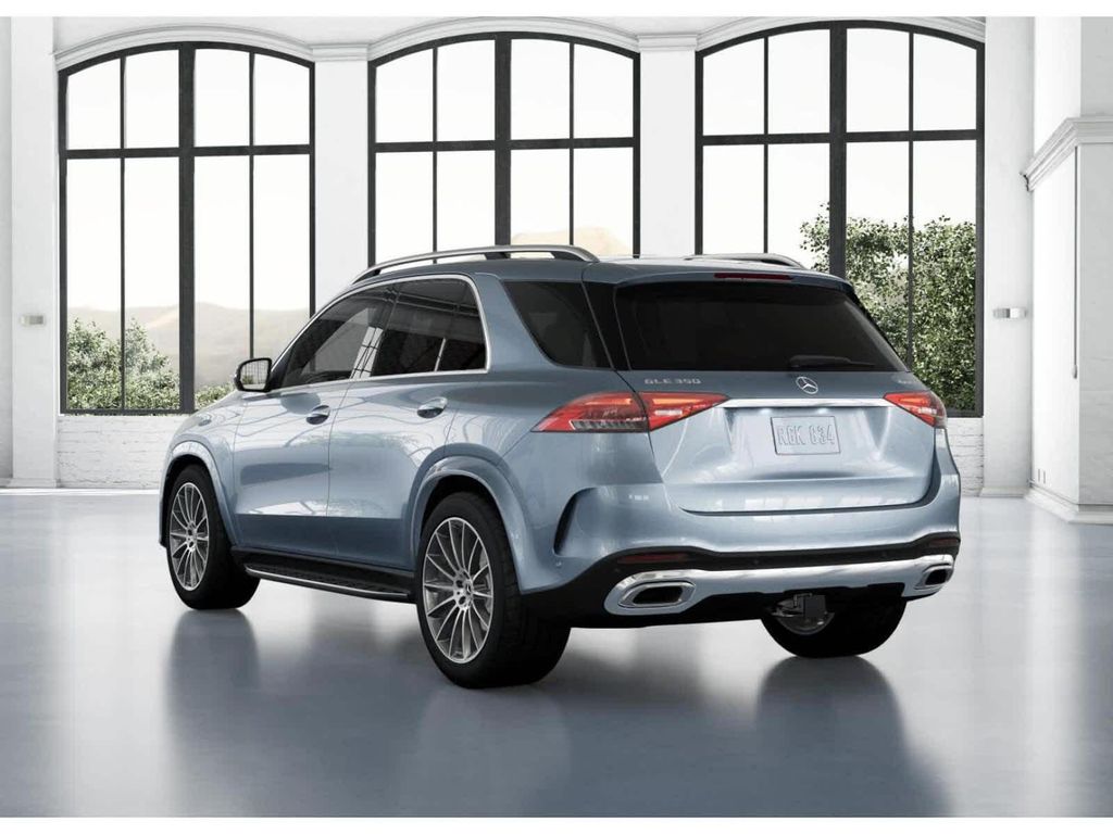 2026 Mercedes-BENZ GLE — миниатюра 27