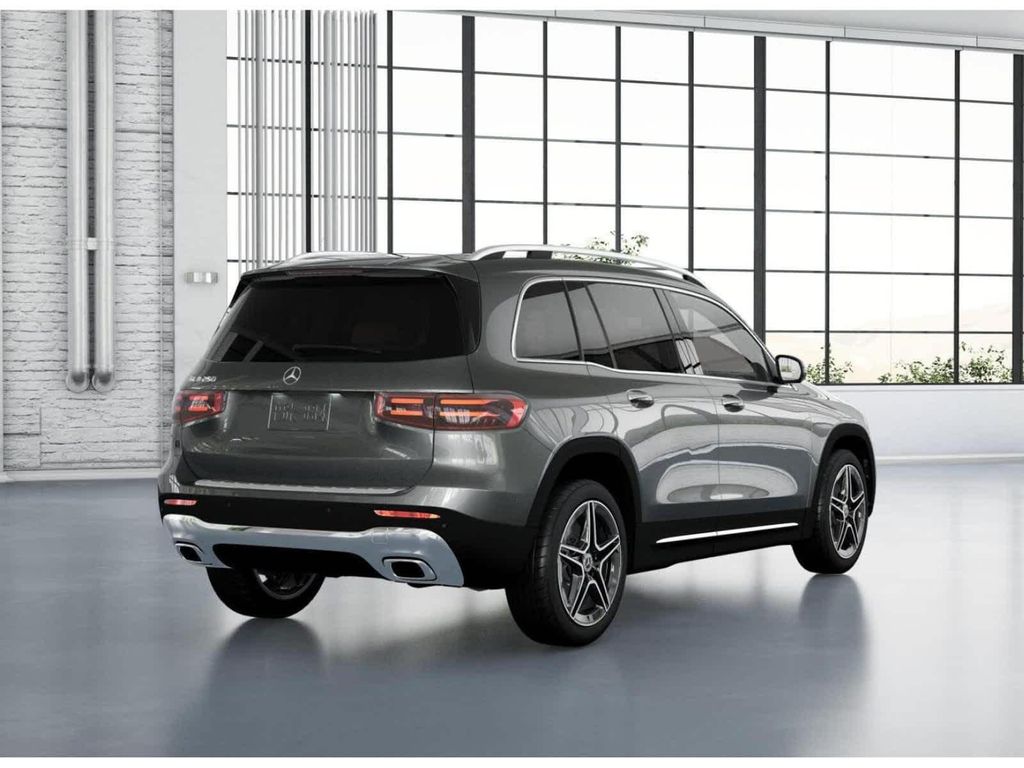 2026 Mercedes-BENZ GLB — миниатюра 21