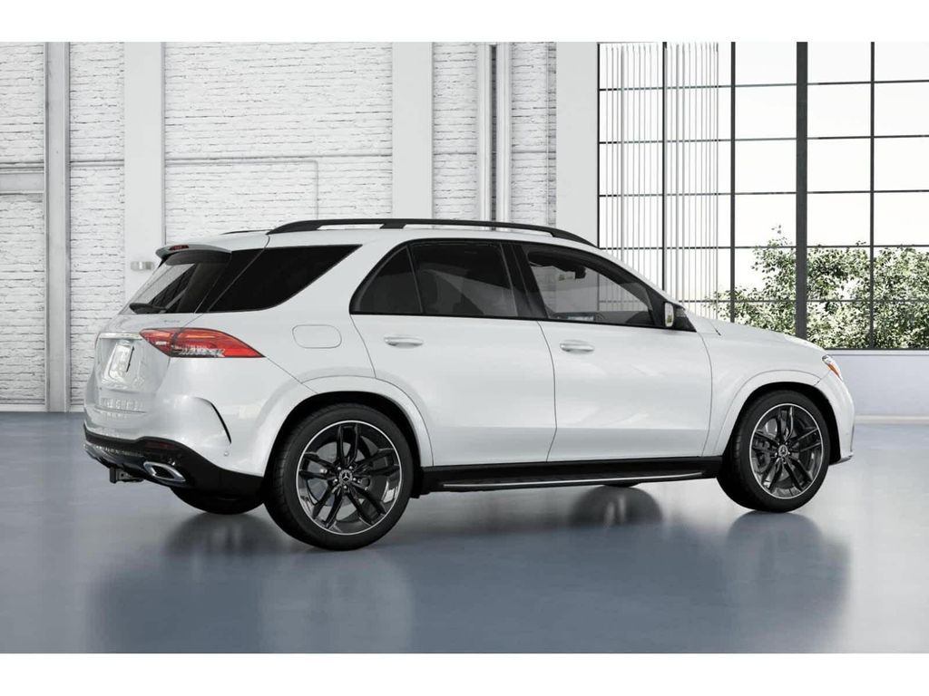 2026 Mercedes-BENZ GLE — миниатюра 18