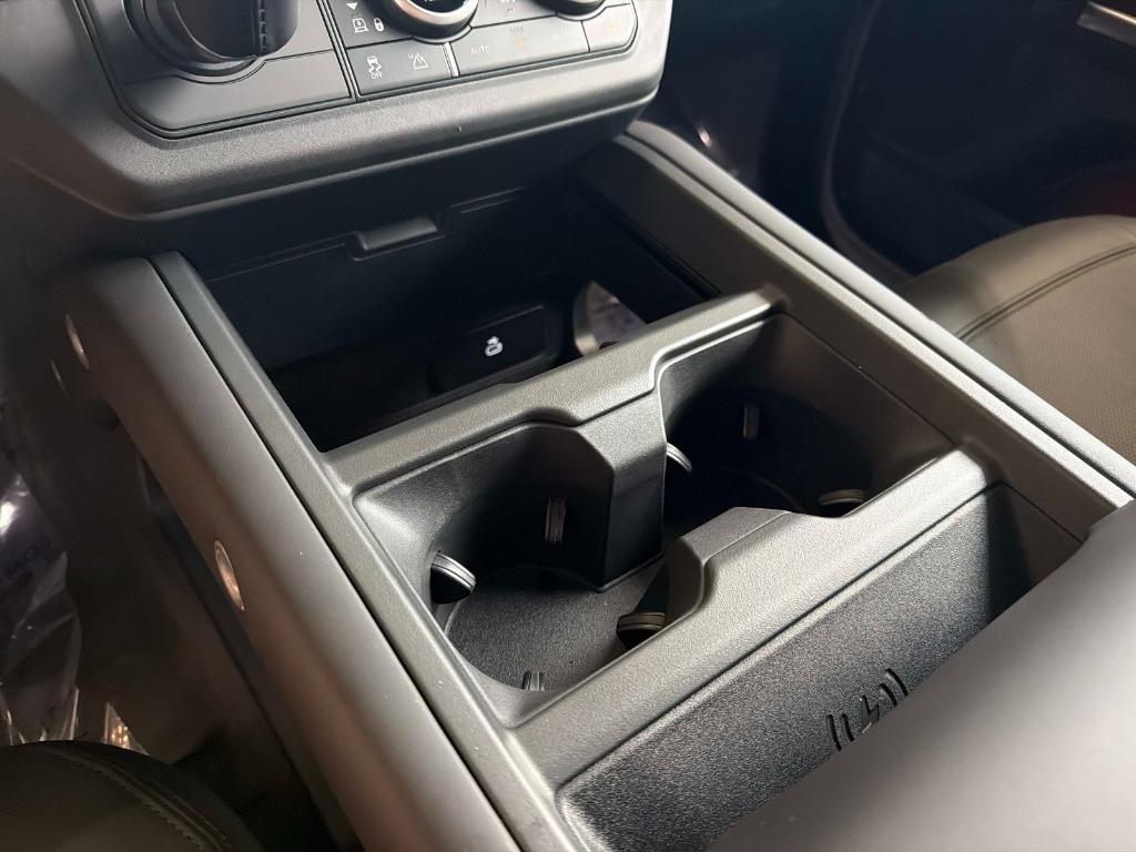 2026 LAND Rover DEFENDER P400 X-DYNAMIC SE — миниатюра 23