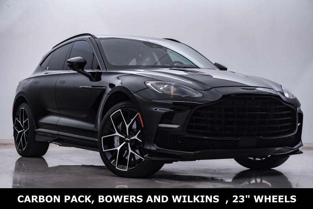 2025 Aston Martin DBX