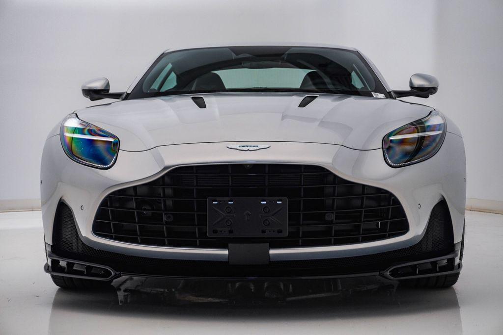 2026 Aston Martin DB12 S — фото 5