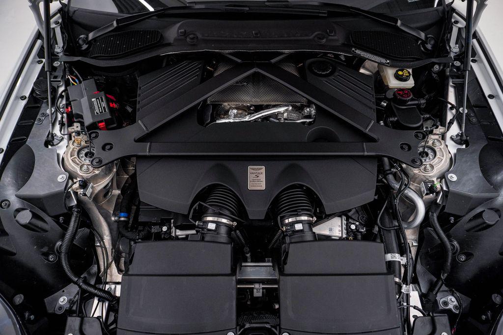 2026 Aston Martin VANTAGE S — миниатюра 32