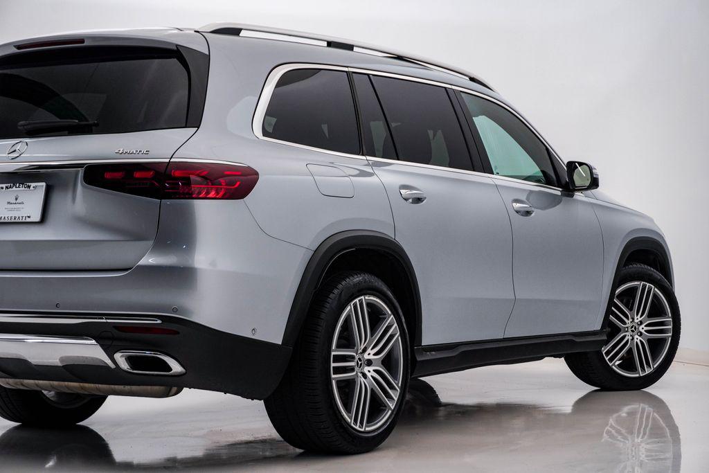 2025 Mercedes-BENZ GLS — фото 9