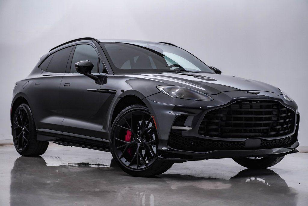 New 2026 Aston Martin DBX 707