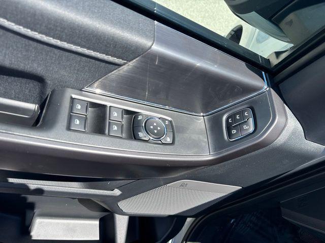 2026 FORD F-150 LARIAT — миниатюра 12