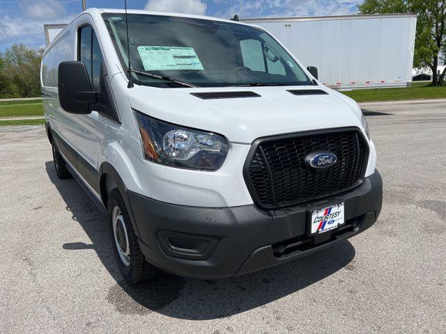صورة 6 لـ 2023 FORD TRANSIT-150 BASE
