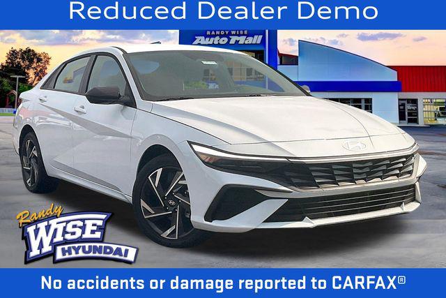 New 2025 Hyundai ELANTRA HEV SEL Sport