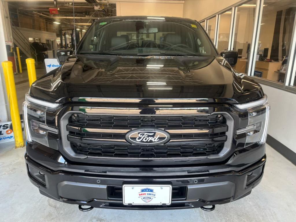 2026 FORD F-150 LARIAT — фото 3