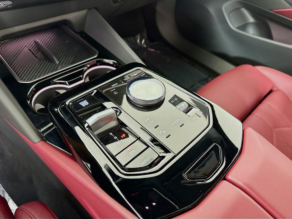 صورة مصغرة 22 لـ 2026 BMW 540 XDRIVE