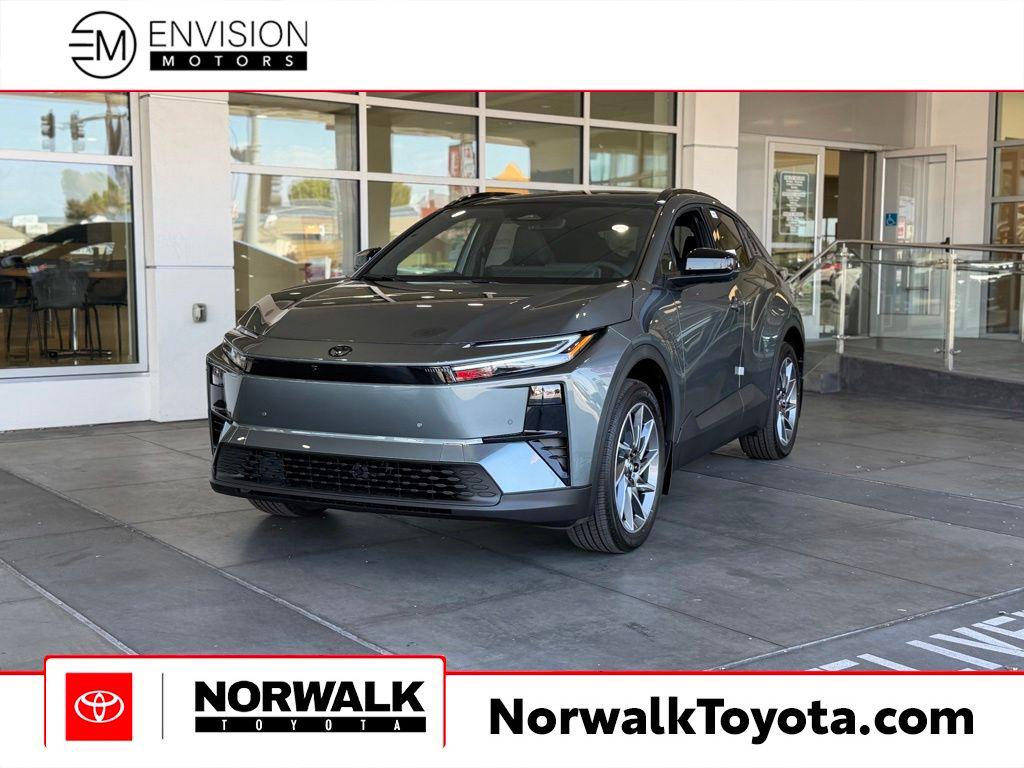 New 2026 Toyota C-HR XSE