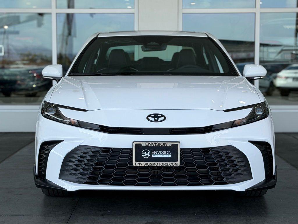 TOYOTA CAMRY - 4
