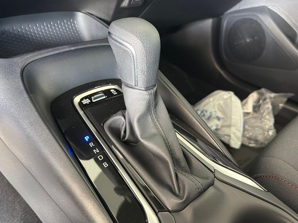 صورة مصغرة 28 لـ 2026 Toyota COROLLA SE