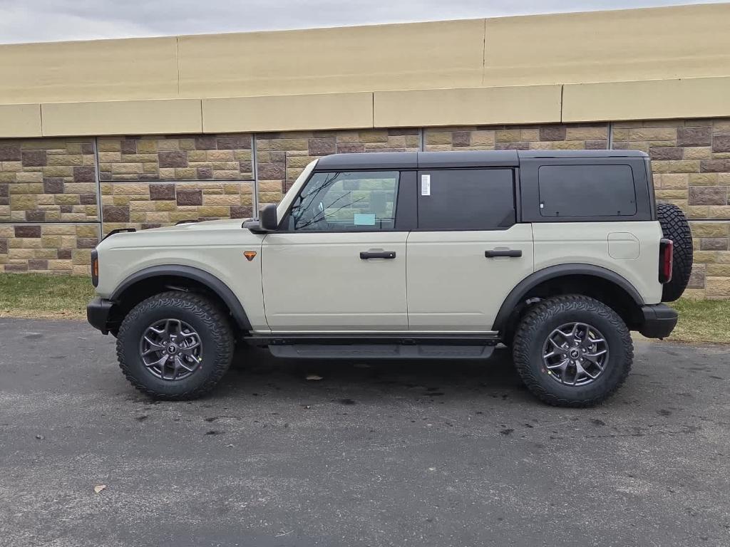2025 FORD BRONCO BADLANDS — миниатюра 23