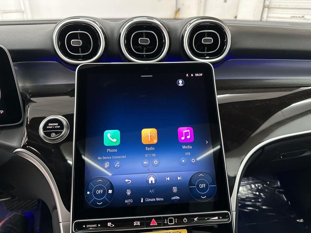 2026 Mercedes-BENZ GLC — миниатюра 13