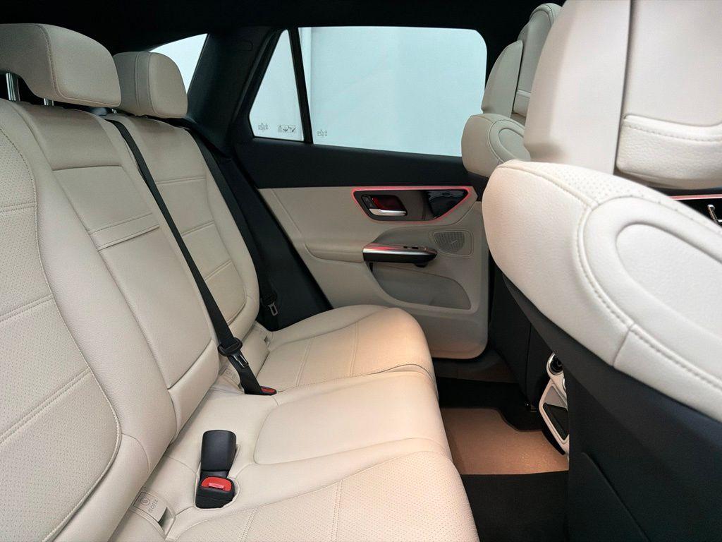 2026 Mercedes-BENZ GLC 缩略图 27