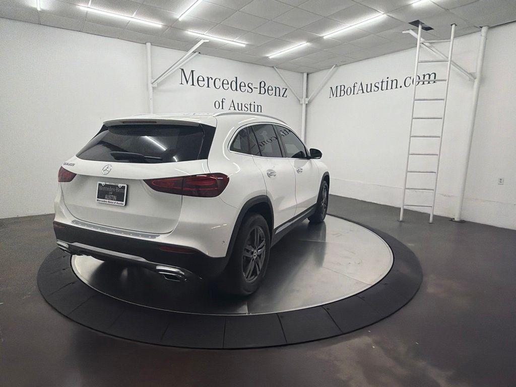 2026 Mercedes-BENZ GLA — фото 7