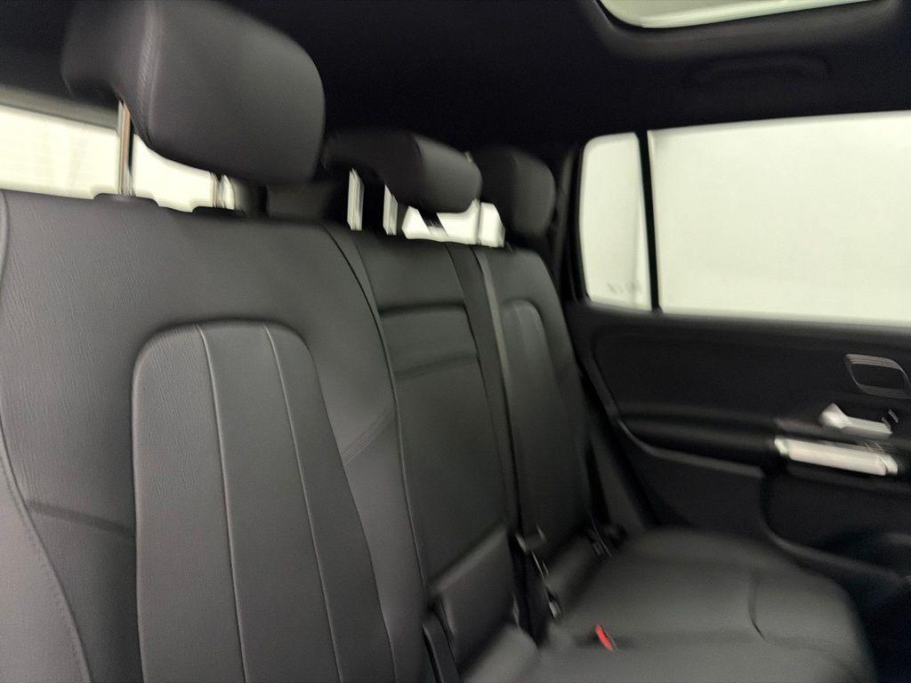 صورة مصغرة 25 لـ 2026 Mercedes-BENZ GLB
