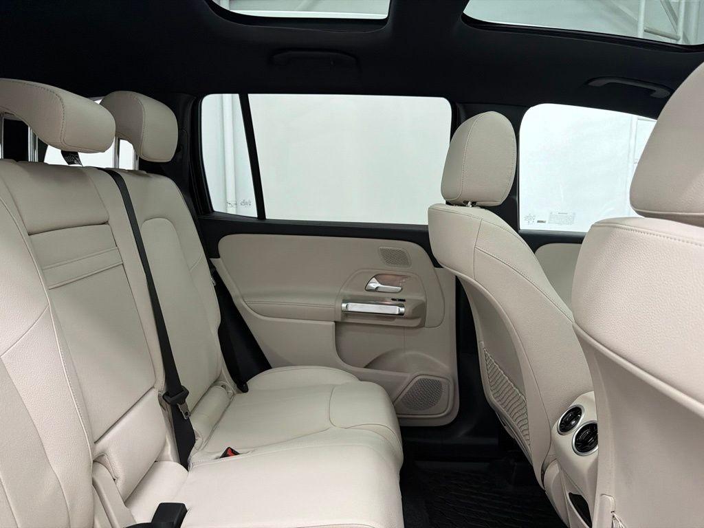 2026 Mercedes-BENZ GLB 缩略图 27