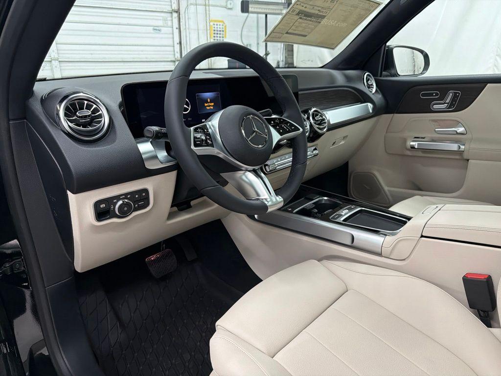 2026 Mercedes-BENZ GLB 缩略图 12