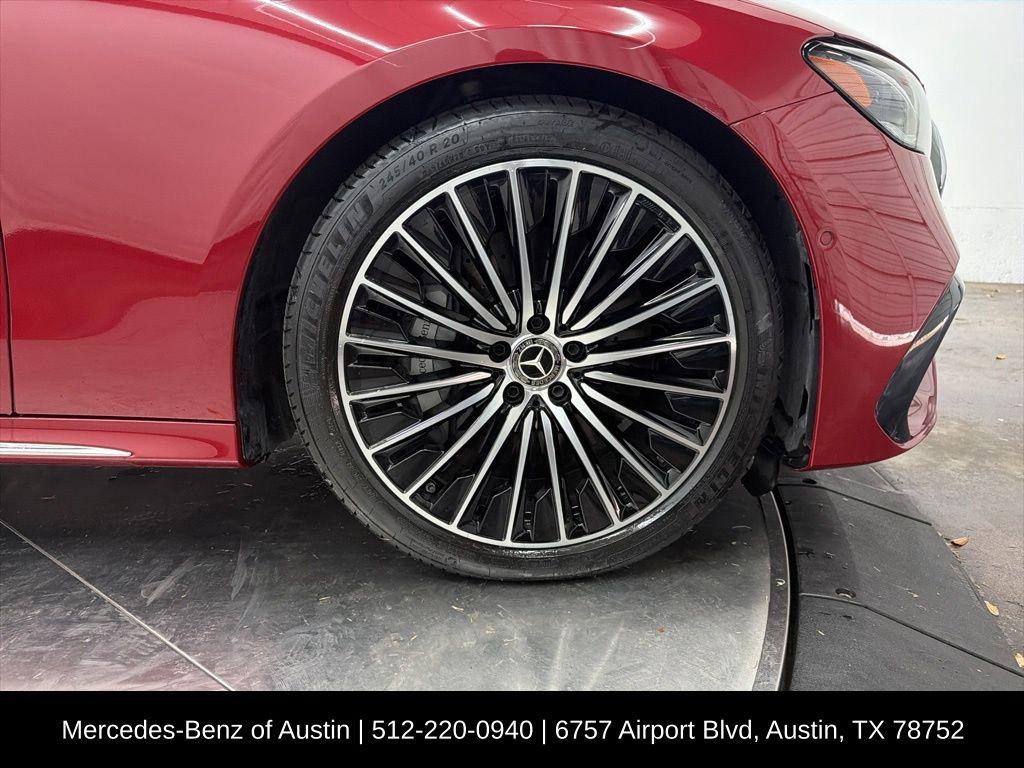 MERCEDES-BENZ E-CLASS - 10