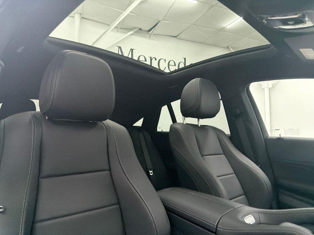2026 Mercedes-BENZ GLE — миниатюра 29