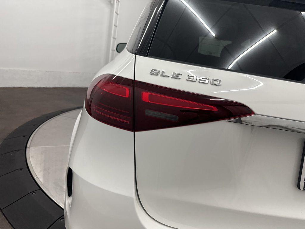 صورة مصغرة 11 لـ 2026 Mercedes-BENZ GLE