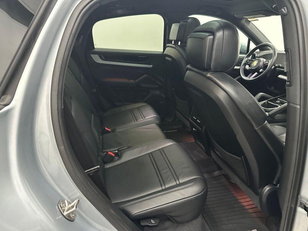 2024 Porsche CAYENNE AWD 缩略图 26