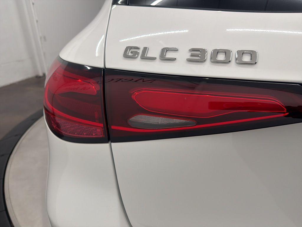 صورة مصغرة 11 لـ 2026 Mercedes-BENZ GLC