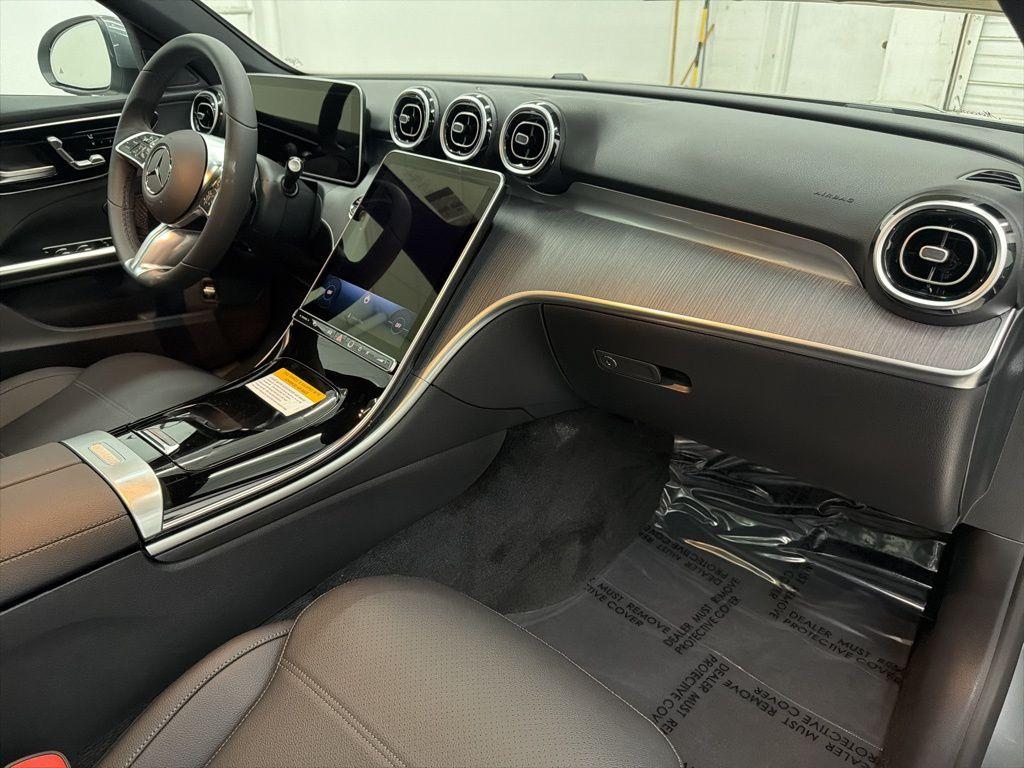 2026 Mercedes-BENZ C-CLASS 缩略图 28