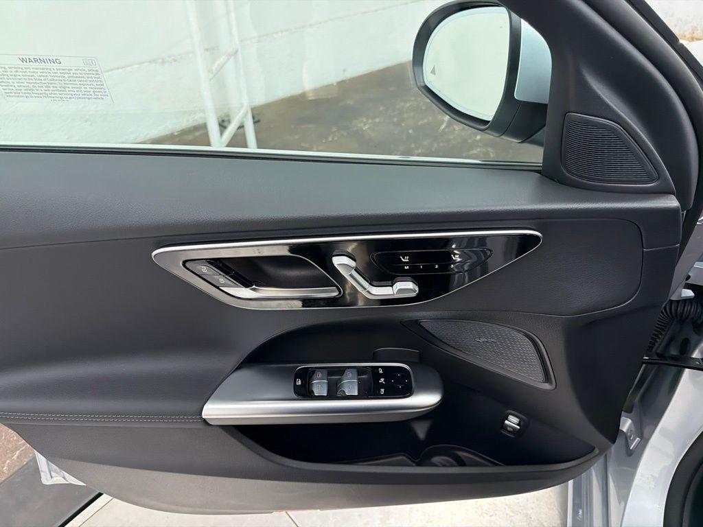 صورة مصغرة 17 لـ 2026 Mercedes-BENZ C-CLASS