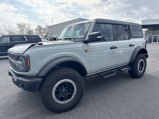 FORD BRONCO - 4