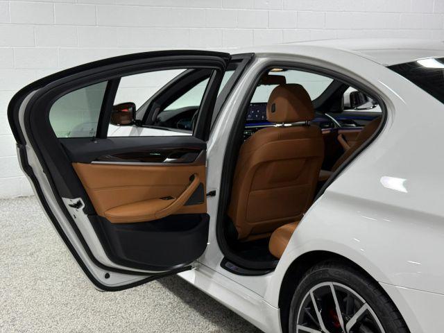 صورة مصغرة 66 لـ 2023 BMW 540 I XDRIVE