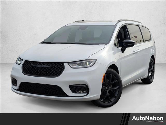 New 2026 Chrysler Pacifica Limited