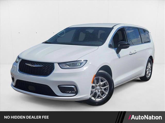New 2025 Chrysler Pacifica L