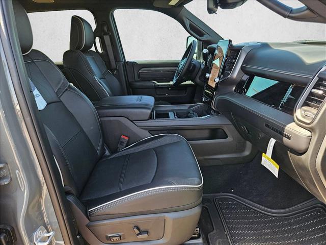 2026 RAM 2500 LIMITED CREW CAB 4X4 6'4' BOX — миниатюра 16