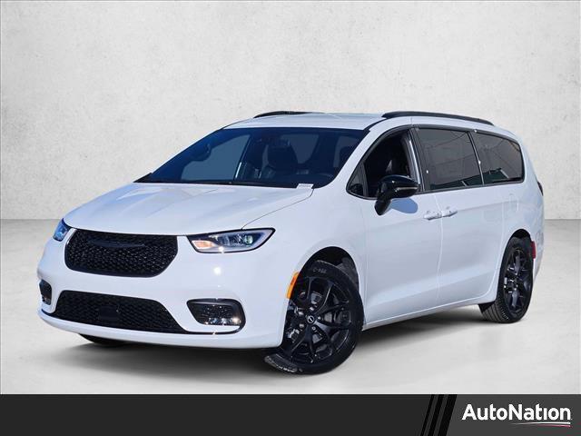 New 2026 Chrysler Pacifica L