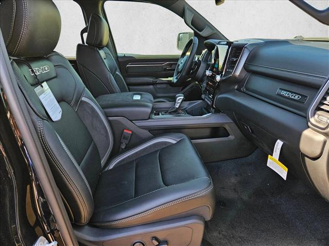 2026 RAM 1500 RHO CREW CAB 4X4 5'7' BOX — миниатюра 17