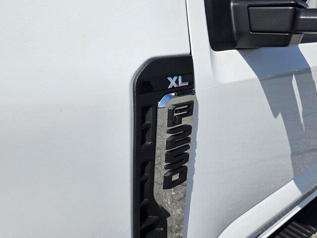 صورة مصغرة 17 لـ 2026 FORD F-250 XL
