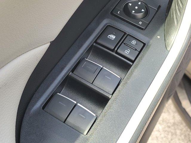 صورة مصغرة 23 لـ 2024 Toyota RAV4 XLE PREMIUM