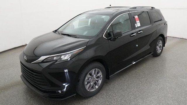 New 2026 Toyota Sienna XLE 8 Passenger