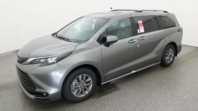 New 2026 Toyota Sienna XLE 8 Passenger