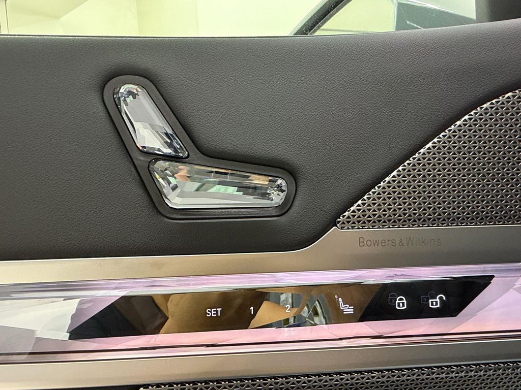 صورة مصغرة 27 لـ 2026 BMW 740 740I