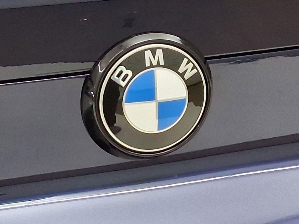 صورة مصغرة 20 لـ 2027 BMW X6 M60I