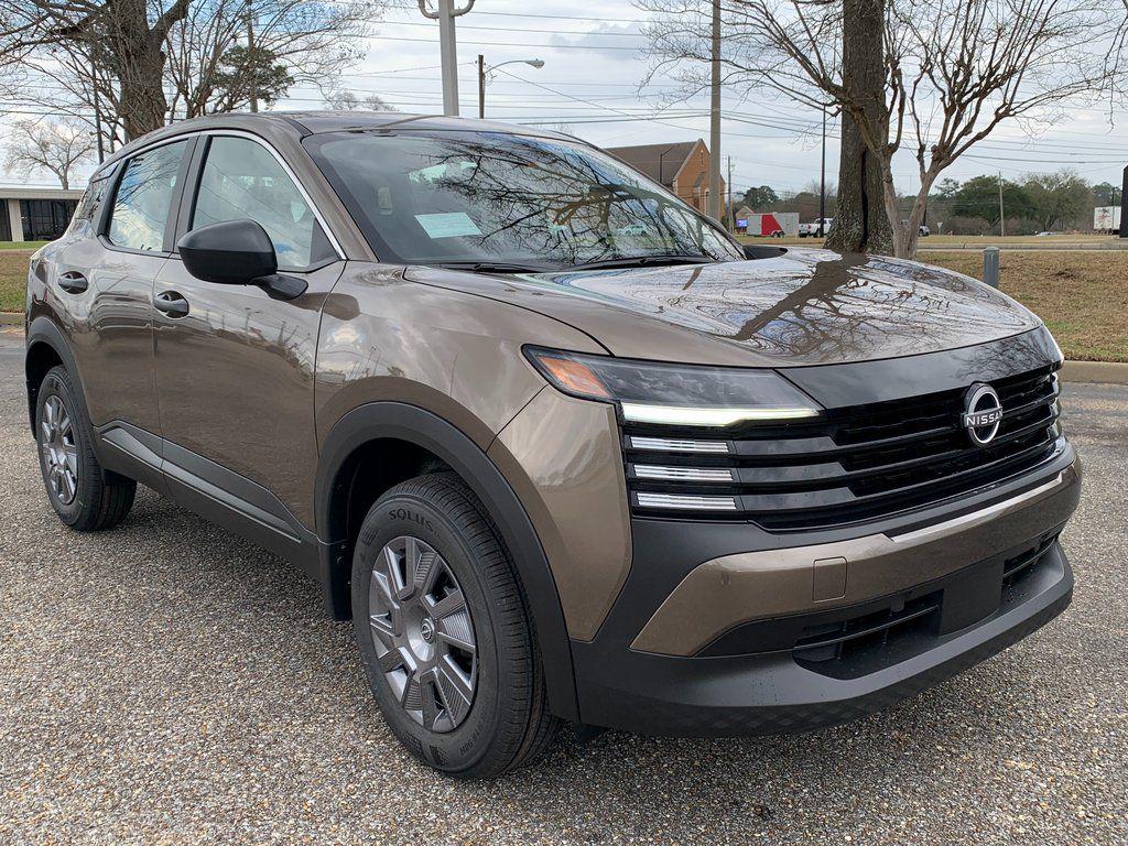 New 2026 Nissan Kicks S