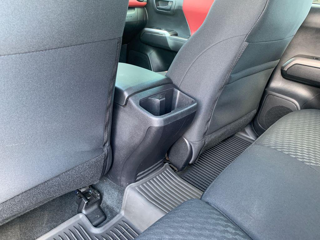 صورة مصغرة 26 لـ 2023 Toyota TACOMA SR5