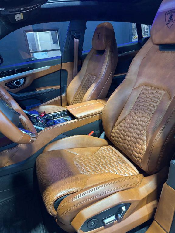 صورة 9 لـ 2020 Lamborghini URUS SPORT UTILITY 4D