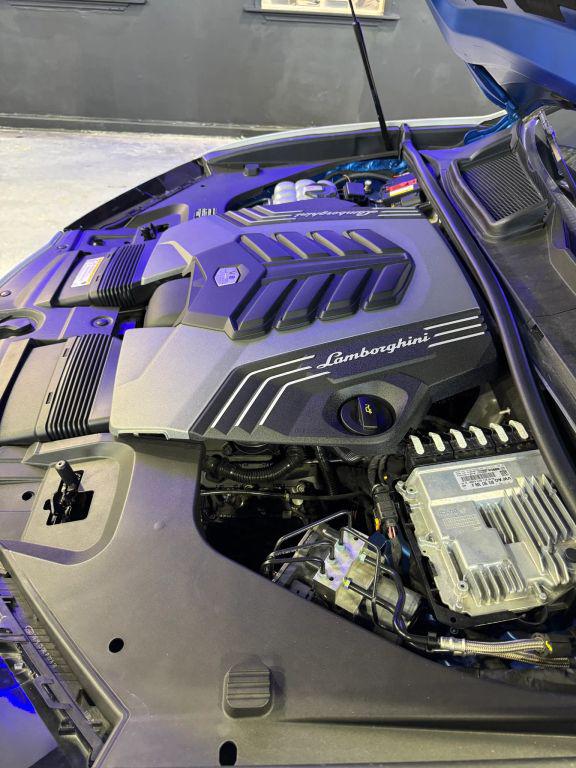 صورة مصغرة 39 لـ 2020 Lamborghini URUS SPORT UTILITY 4D