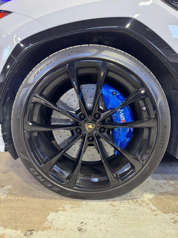 صورة مصغرة 33 لـ 2020 Lamborghini URUS SPORT UTILITY 4D
